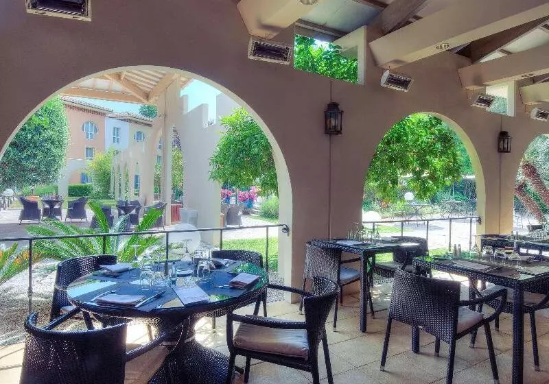 فندق Mercure Antibes Sophia Antipolis