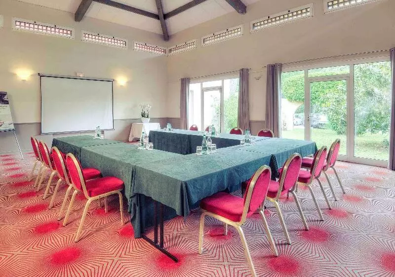 فندق Mercure Antibes Sophia Antipolis