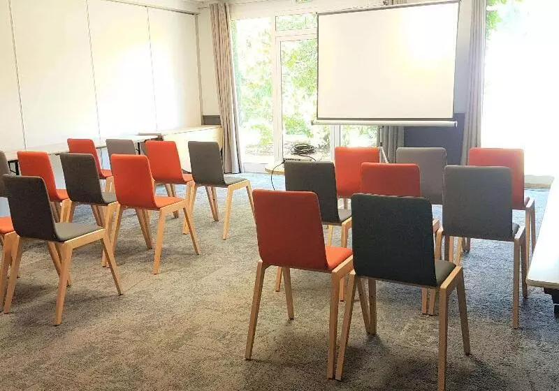 فندق Mercure Antibes Sophia Antipolis