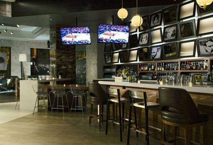 فندق Renaissance Chicago Downtown