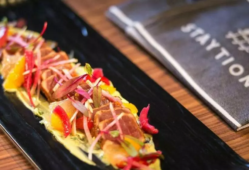 호텔 Renaissance Chicago Downtown