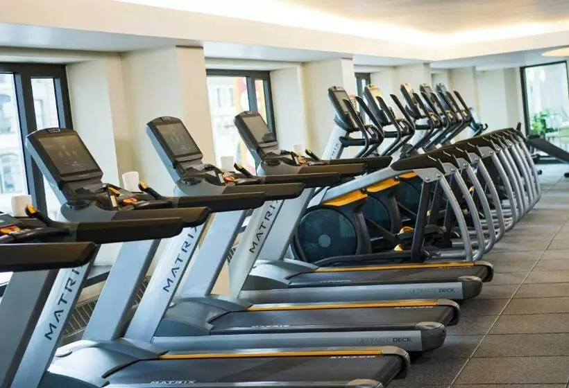 호텔 Renaissance Chicago Downtown