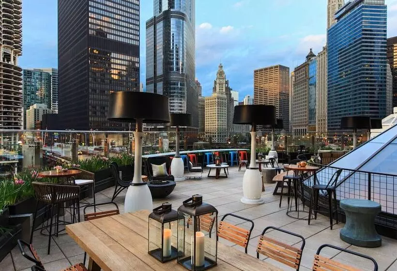 호텔 Renaissance Chicago Downtown