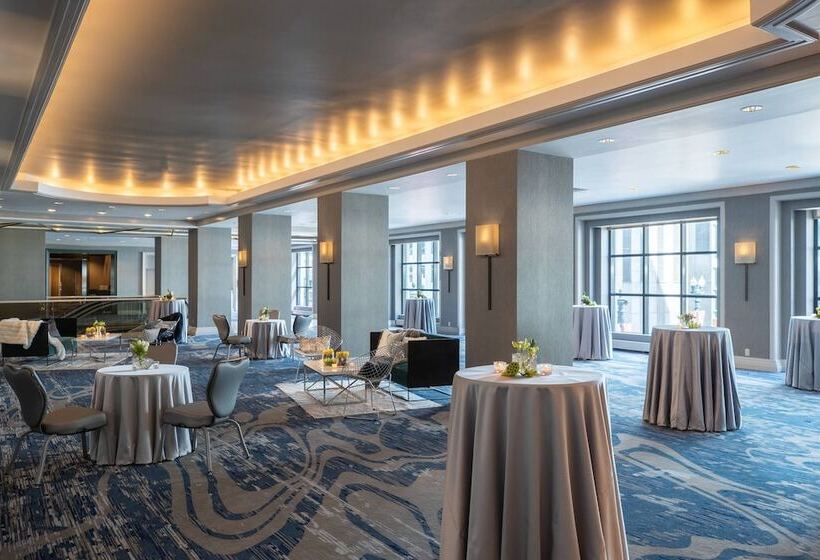 فندق Renaissance Chicago Downtown