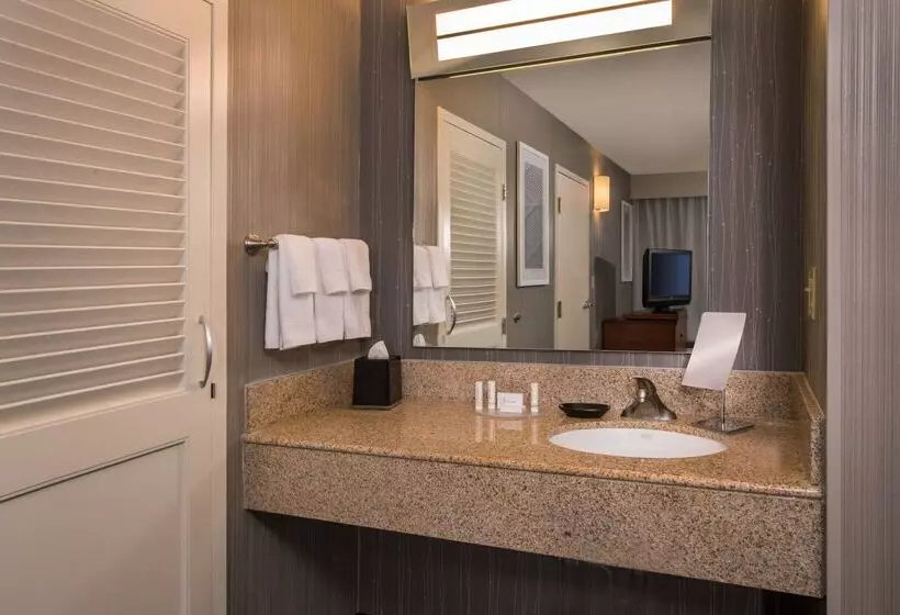 هتل Sonesta Select Columbia