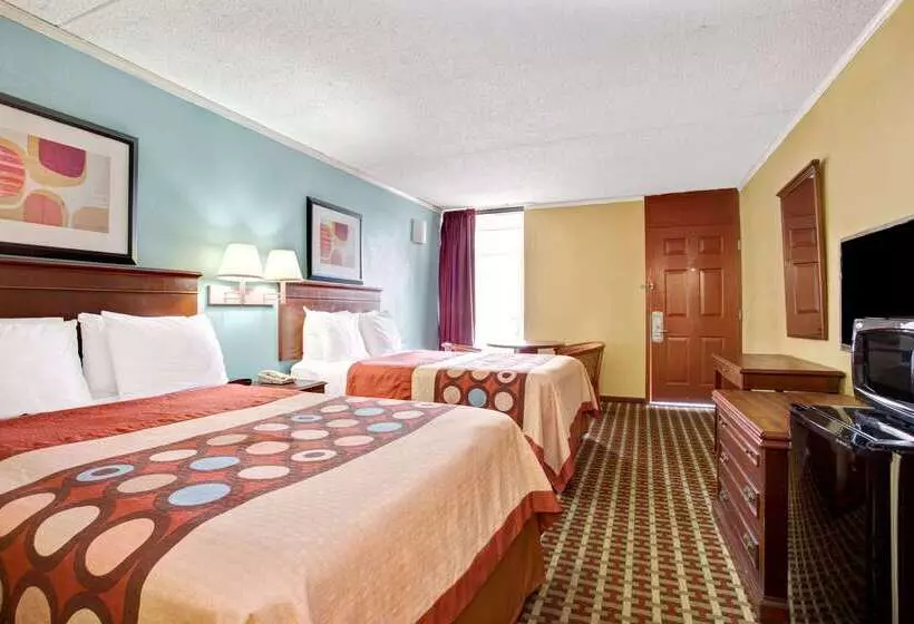 Hotelli Super 8 Downtown Raleigh