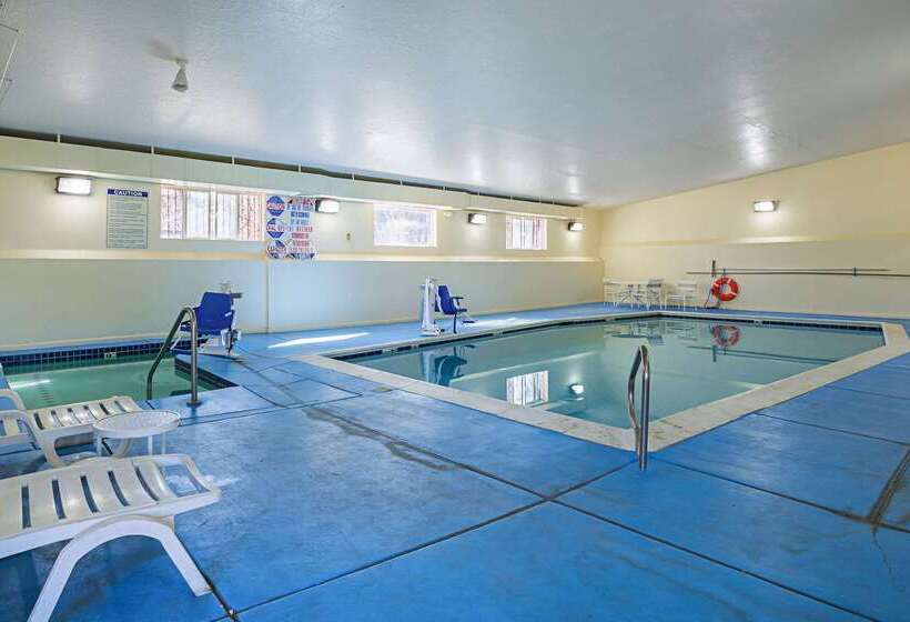 فندق على الطريق Rodeway Inn