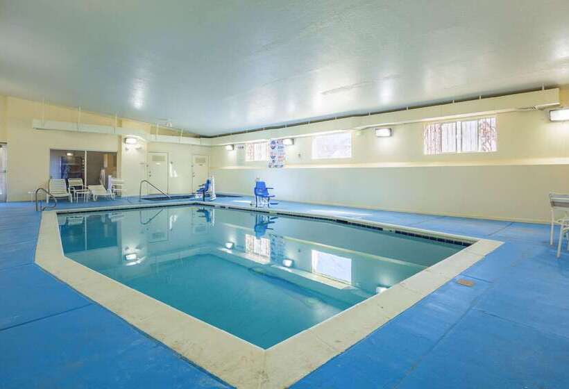 فندق على الطريق Rodeway Inn