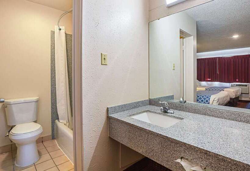 فندق على الطريق Rodeway Inn