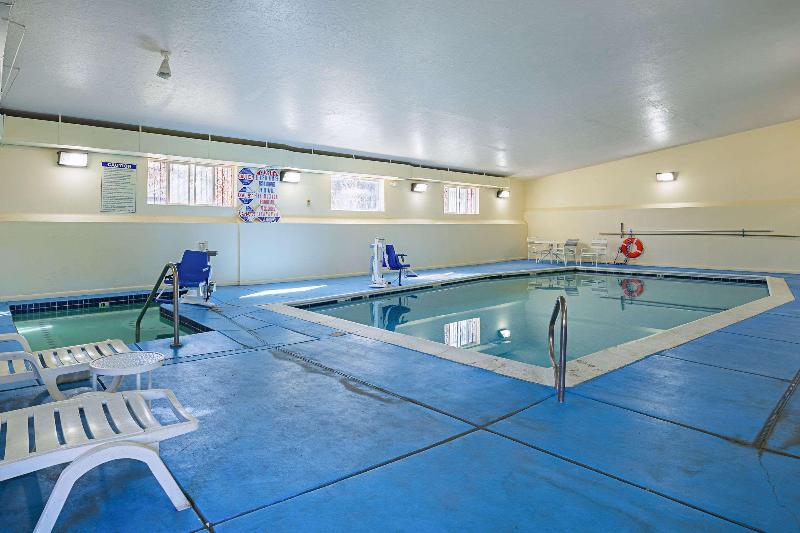 فندق على الطريق Rodeway Inn