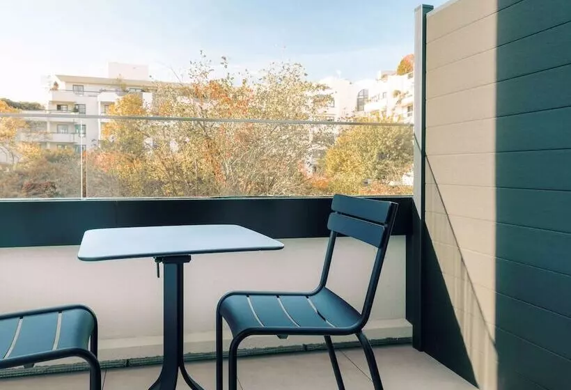 Novotel Paris Suresnes Longchamp