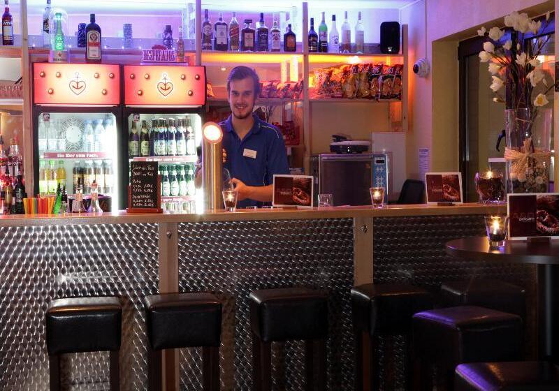 Hotelli a&o Hamburg Reeperbahn