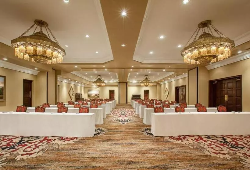 Отель Casa Monica Resort & Spa, Autograph Collection