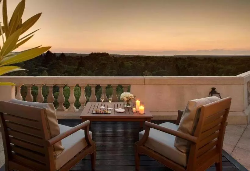 Intercontinental Hotels Chantilly Chateau Mont Royal, An Ihg