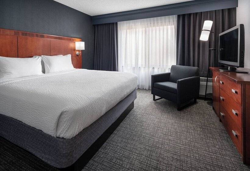 ホテル Courtyard By Marriott Pleasanton