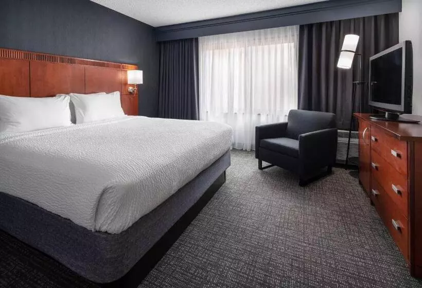 ホテル Courtyard By Marriott Pleasanton