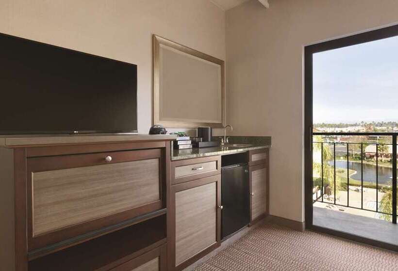 فندق Embassy Suites By Hilton Temecula Valley Wine Country