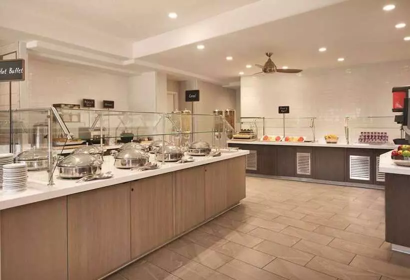 Отель Embassy Suites By Hilton Temecula Valley Wine Country