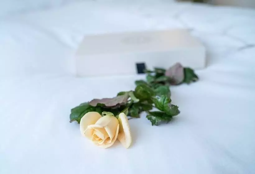 هتل Keflavik By Reykjavik Keflavik Airport