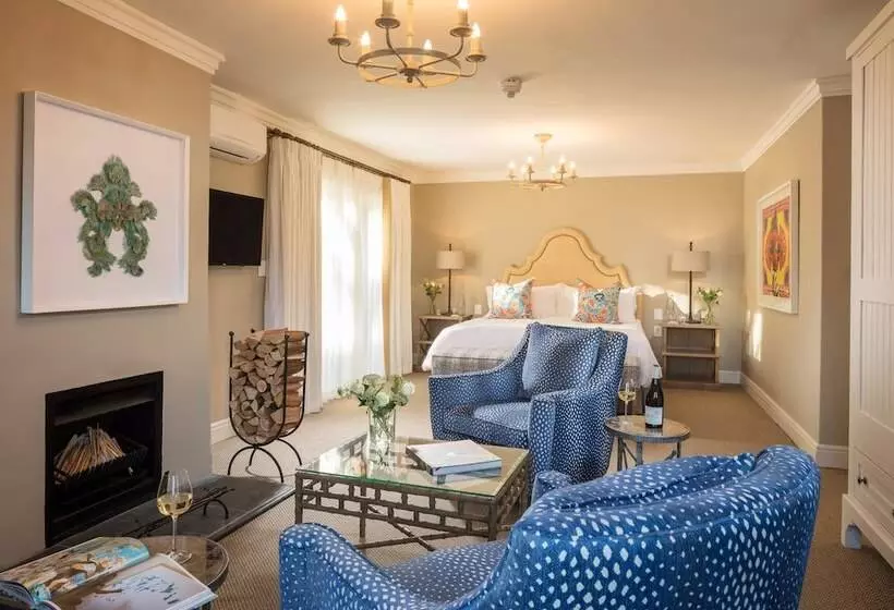 هتل Le Quartier Francais