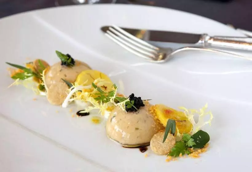 Logis Hotel Le Parc & Spa