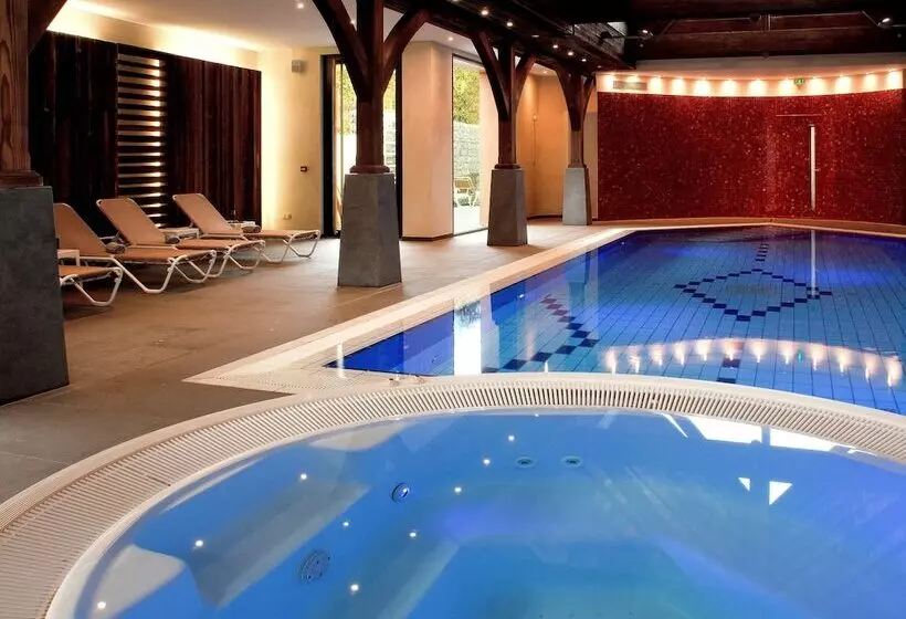Logis Hotel Le Parc & Spa