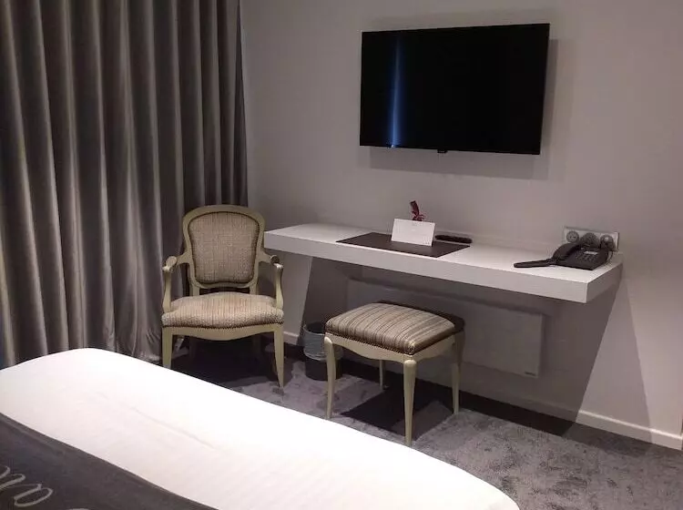 Logis Hotel Le Parc & Spa