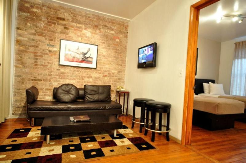 酒店 Off Soho Suites