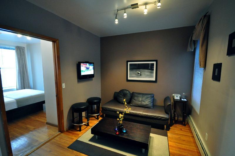 酒店 Off Soho Suites