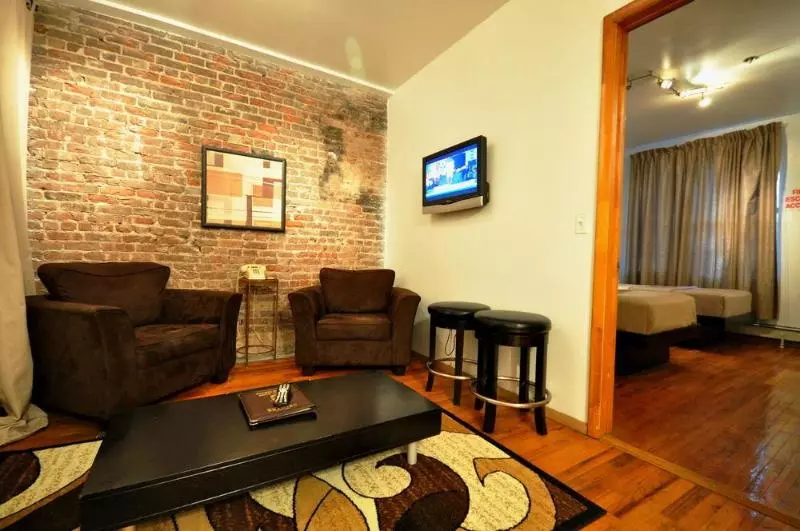 호텔 Off Soho Suites