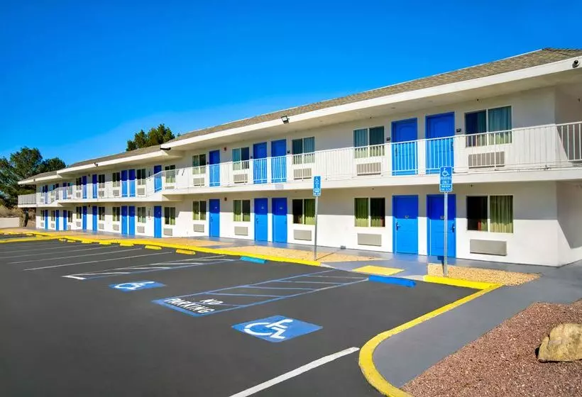 Motel 6 Victorville