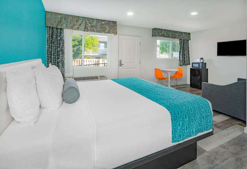 Мотель Howard Johnson Suites By Wyndham San Diego Chula Vista Bayfront