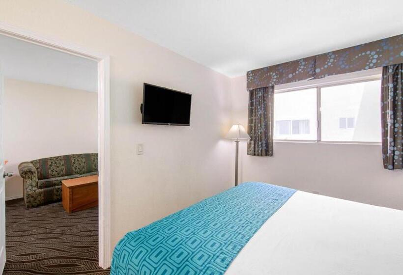 Мотель Howard Johnson Suites By Wyndham San Diego Chula Vista Bayfront