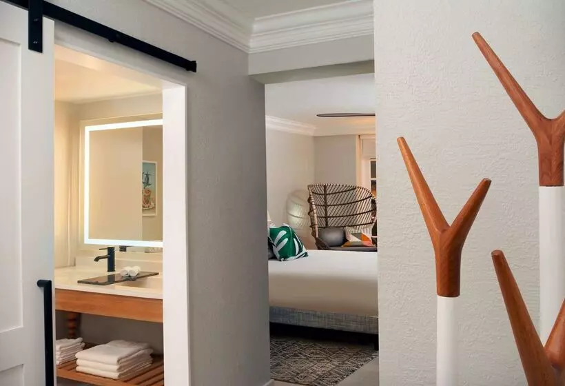 Pelican Grand Beach Resort, A Noble House Resort