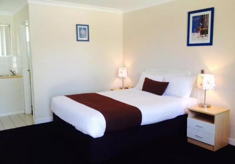 Cervantes Pinnacles Motel