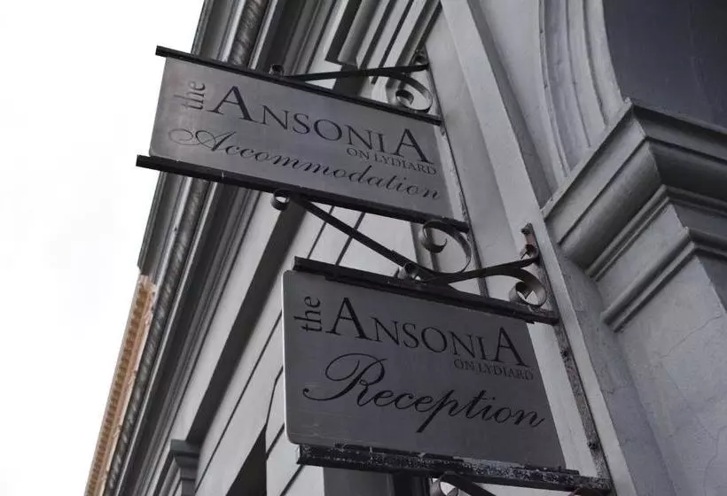 Отель Ansonia On Lydiard