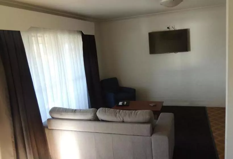 فندق Argyle Terrace Motor Inn