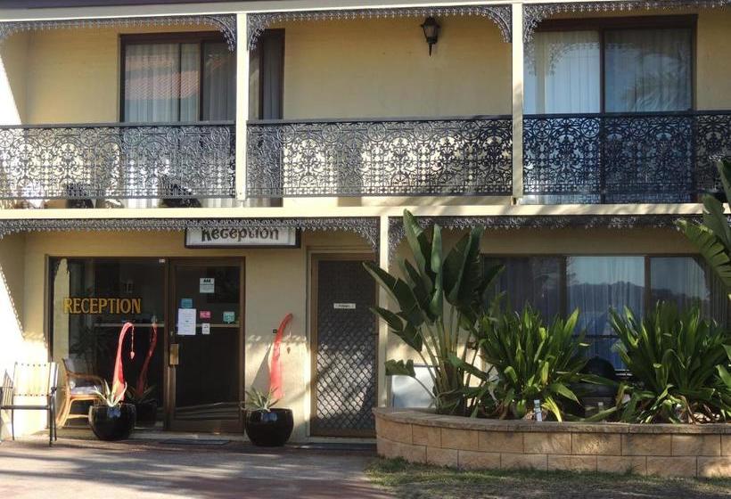 فندق Argyle Terrace Motor Inn