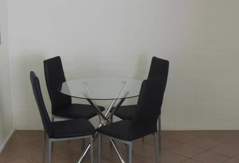 فندق Argyle Terrace Motor Inn