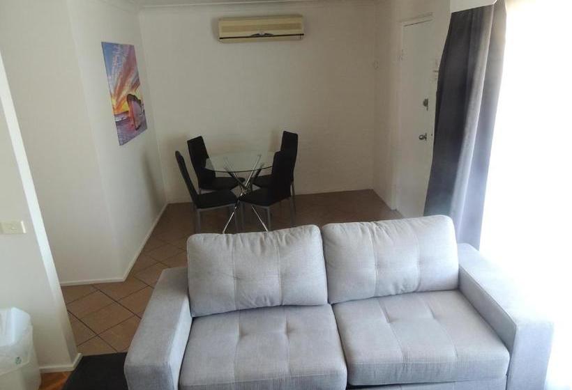 فندق Argyle Terrace Motor Inn