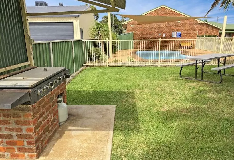 ホテル Leeton Heritage Motor Inn