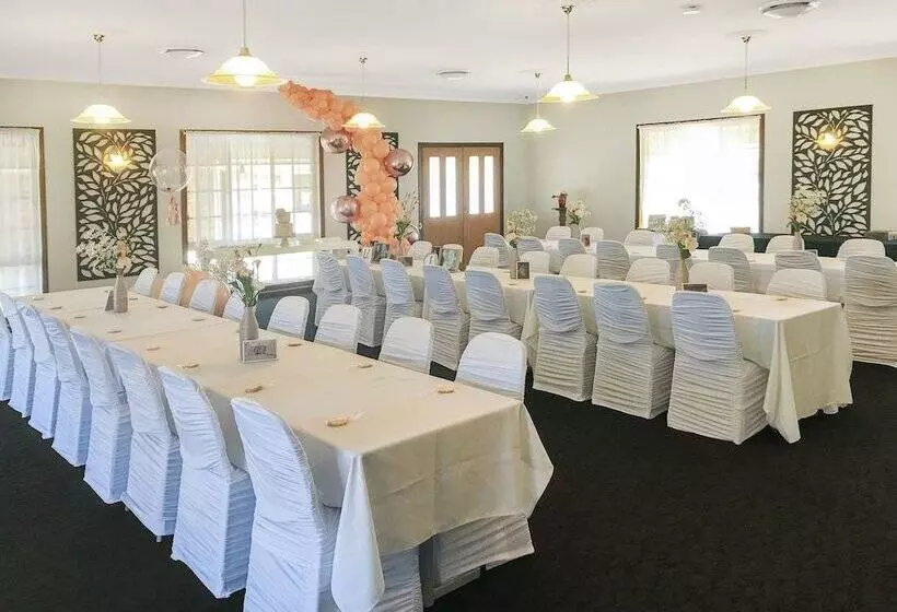 ホテル Leeton Heritage Motor Inn