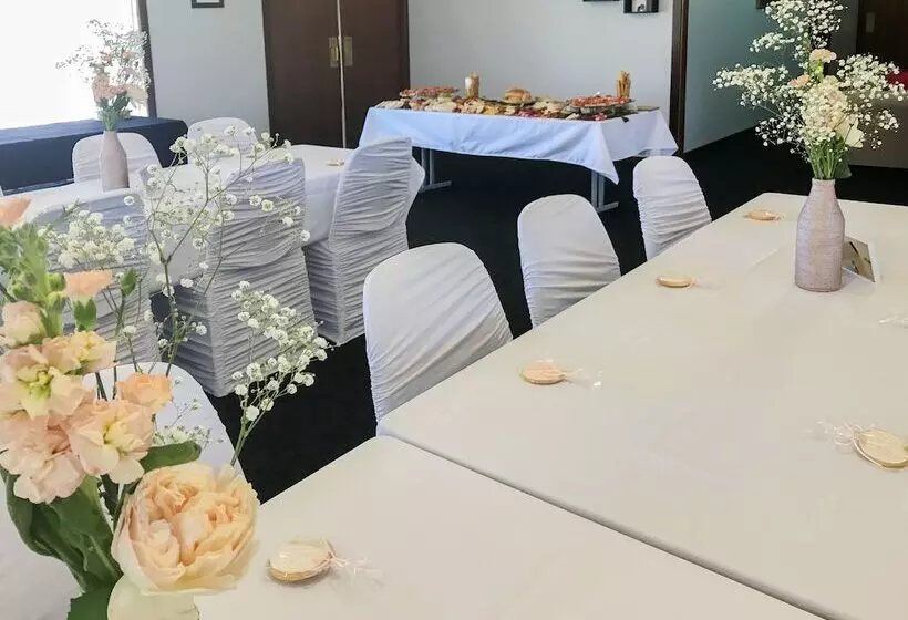 ホテル Leeton Heritage Motor Inn