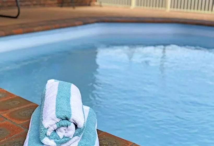 ホテル Leeton Heritage Motor Inn