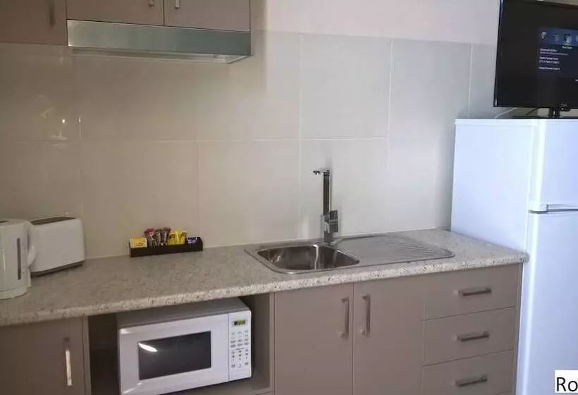 酒店 Moe Motor Inn Contactless 24 Hour Checkinn Available