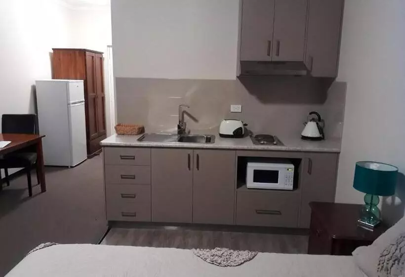 酒店 Moe Motor Inn Contactless 24 Hour Checkinn Available