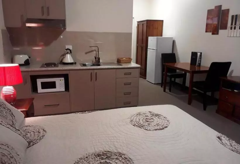 酒店 Moe Motor Inn Contactless 24 Hour Checkinn Available