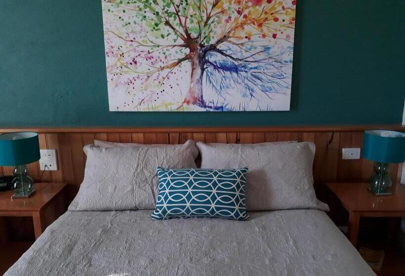 호텔 Moe Motor Inn   Contactless 24 Hour Checkinn Available