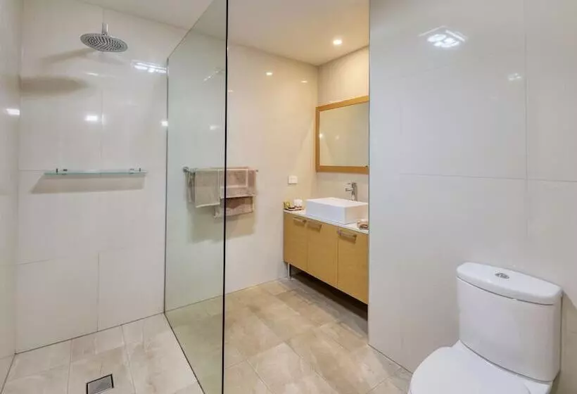 New Crossing Place Motel