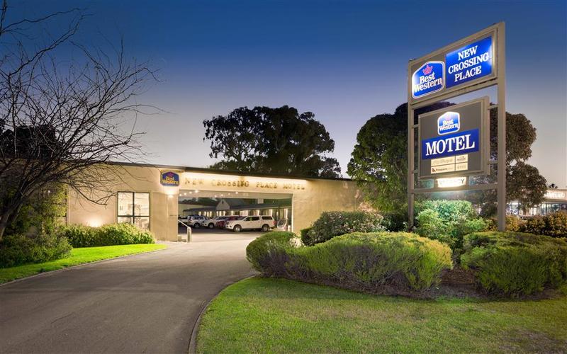 New Crossing Place Motel